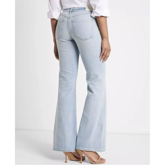 $80 NWT Express mid rise light wash 70’s flare jeans size 6R - Picture 2 of 11